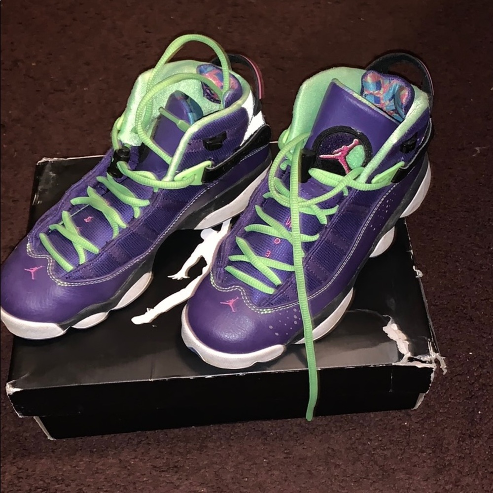 Purple Jordon 6 rings mint condition